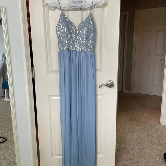 Prom dress - Picture 5 of 5